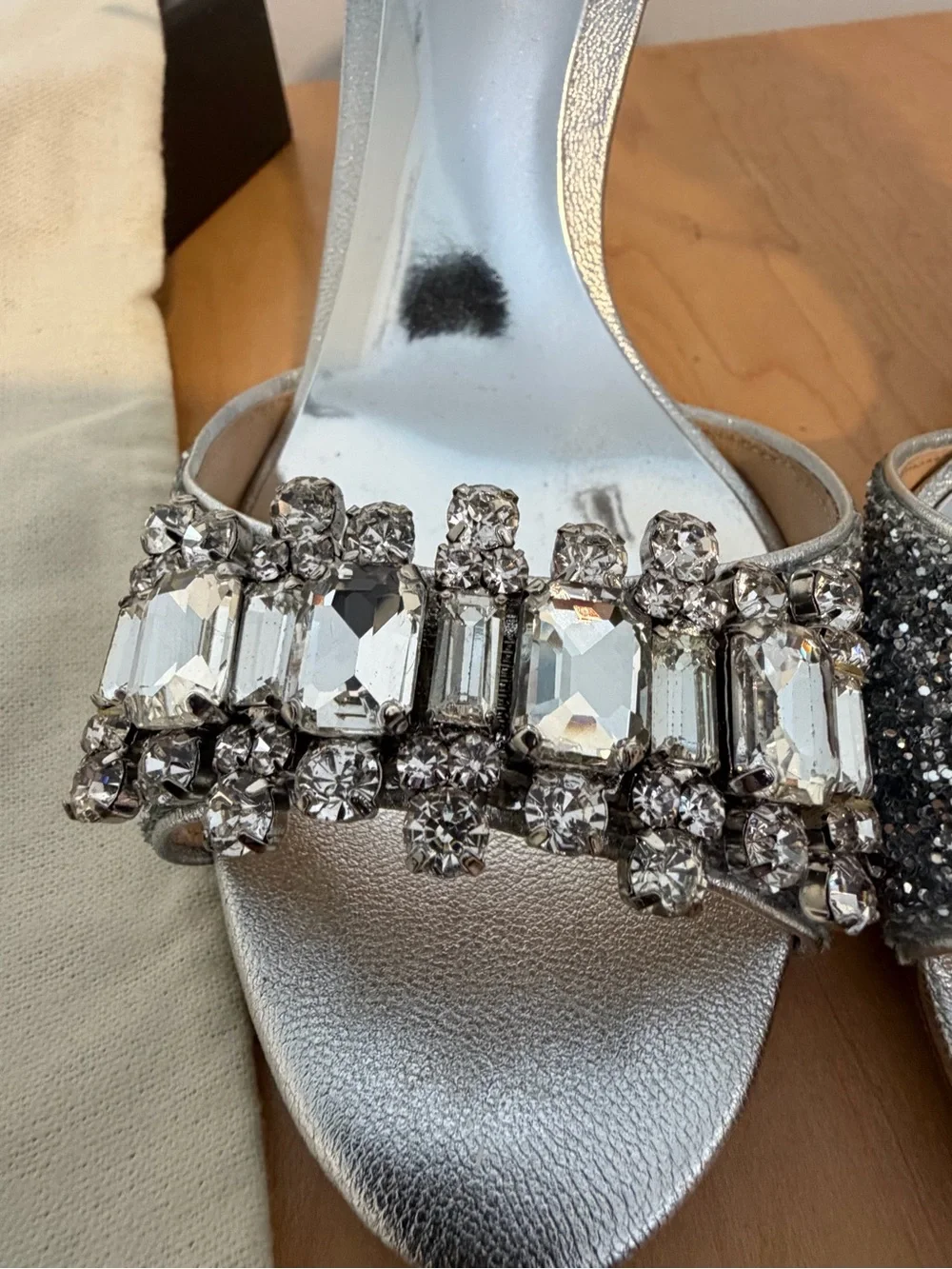 Badgley Mischka Silver Jeweled Women's Evening heels